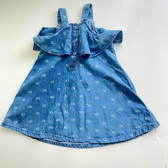 Kid’s dress bundle 18m 2T - Picture 8 of 12